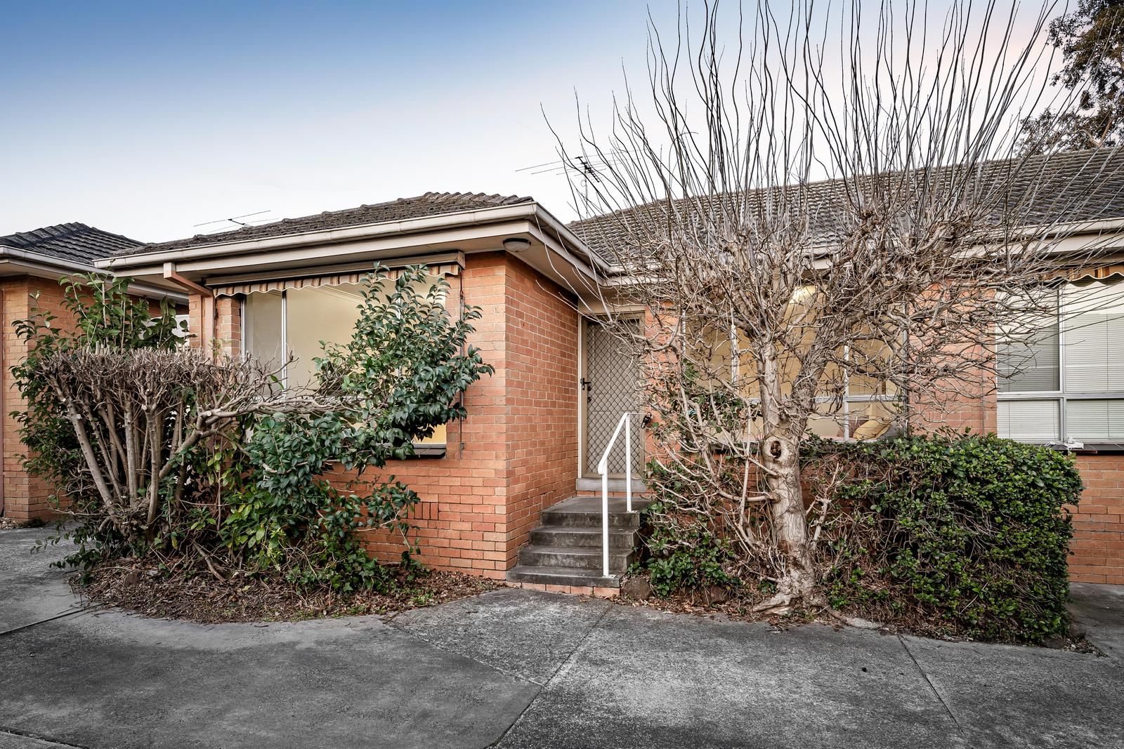 2 bedrooms Villa in 3/176 Doncaster Road BALWYN NORTH VIC, 3104