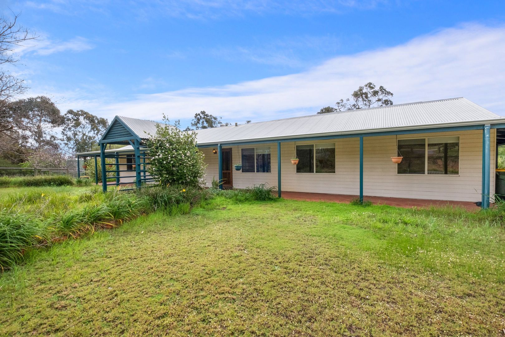 66 Hampstead Hills Drive, Gidgegannup WA 6083, Image 2