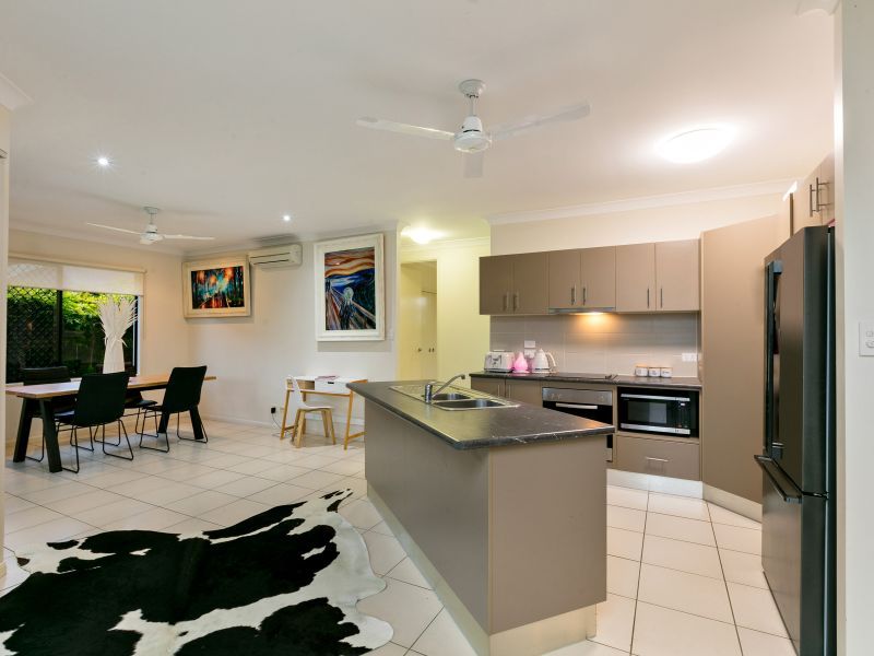 8 Daykin Close, Redlynch QLD 4870, Image 2