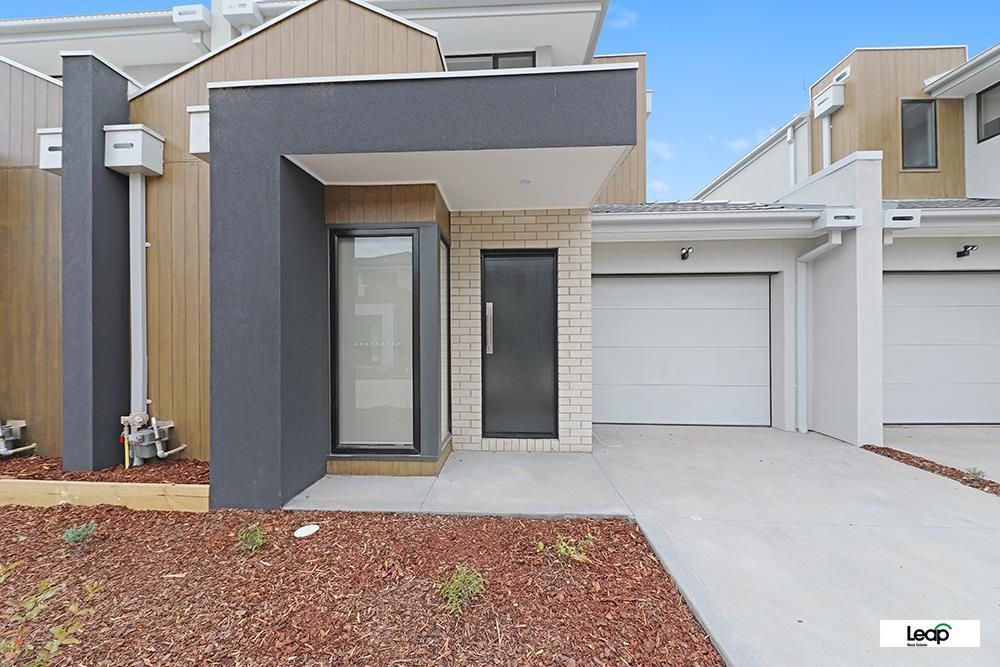 30 Hanford Lane, Wallan VIC 3756 Townhouse For Rent Domain