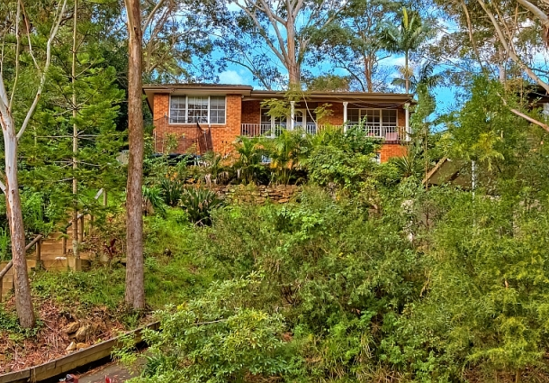 42 Carolina Park Road, Avoca Beach NSW 2251