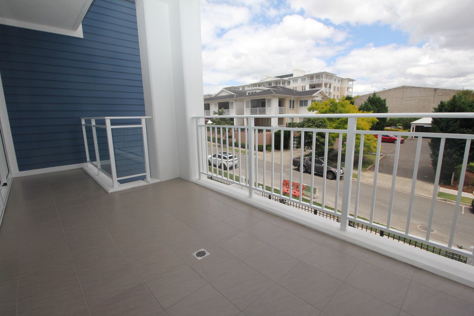 207/17 Woodlands Avenue, Breakfast Point NSW 2137, Image 2