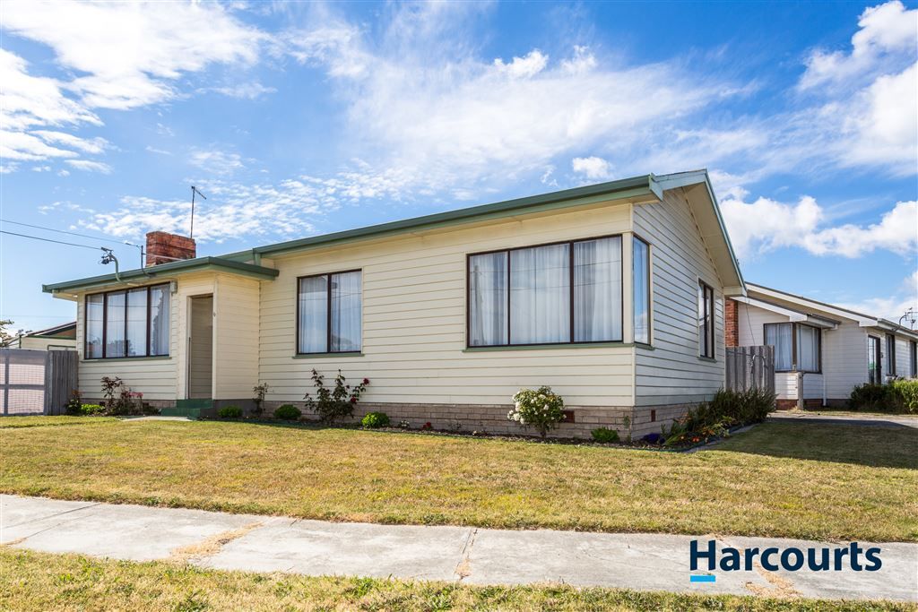 13 Parish Crescent, Town Property History & Address Research