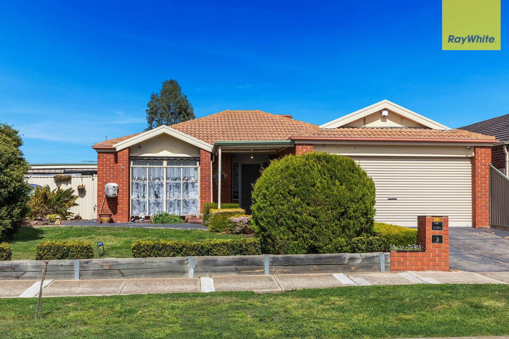 3 bedrooms House in 145 Community Hub HILLSIDE VIC, 3037