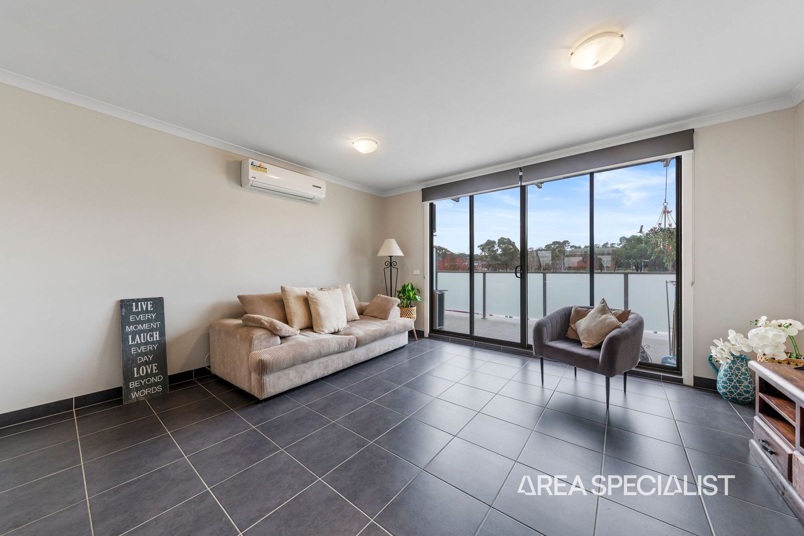 105/4 Pacific Promenade, Pakenham VIC 3810, Image 2