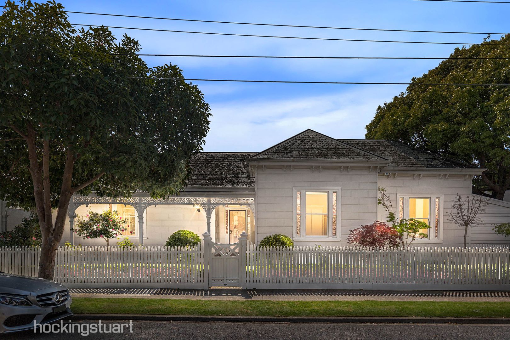 13 Gordon Street, Hampton VIC 3188, Image 2