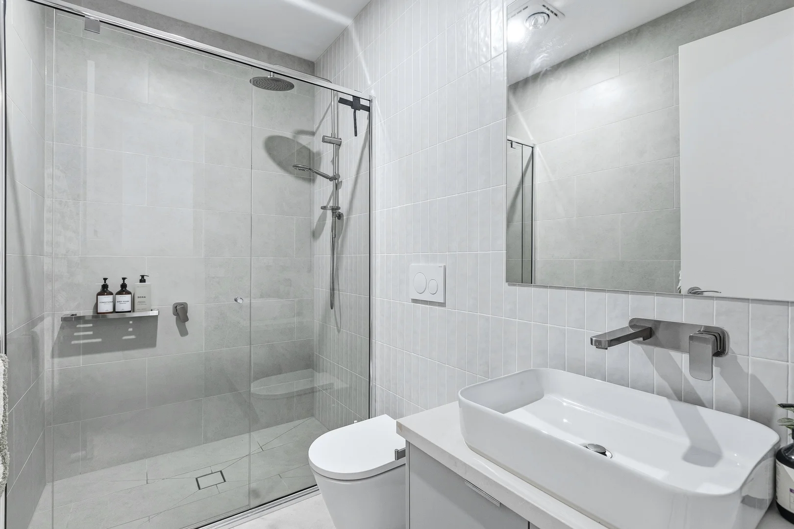 Additional image 10 of 2/92 New Street, South Kingsville VIC 3015