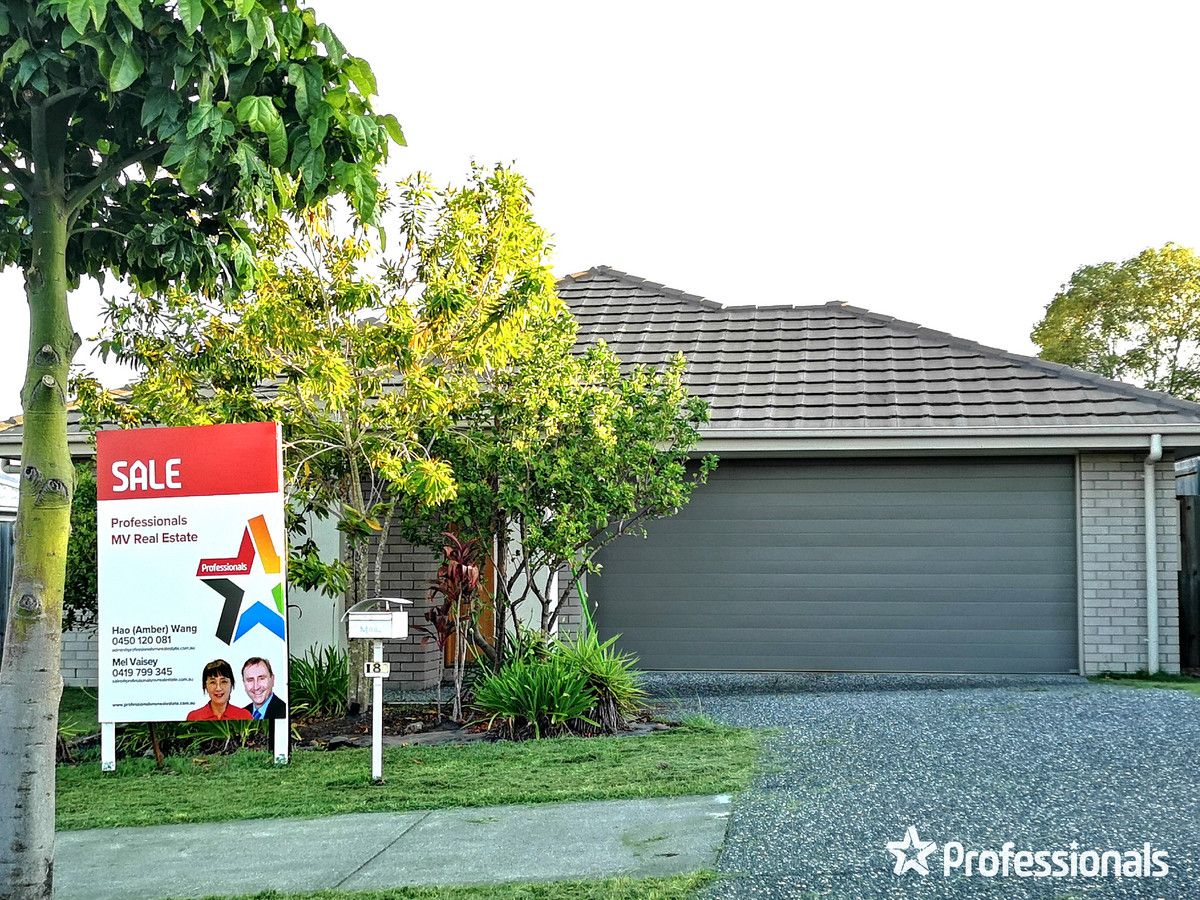 4 bedrooms House in 180 Dixon Drive PIMPAMA QLD, 4209