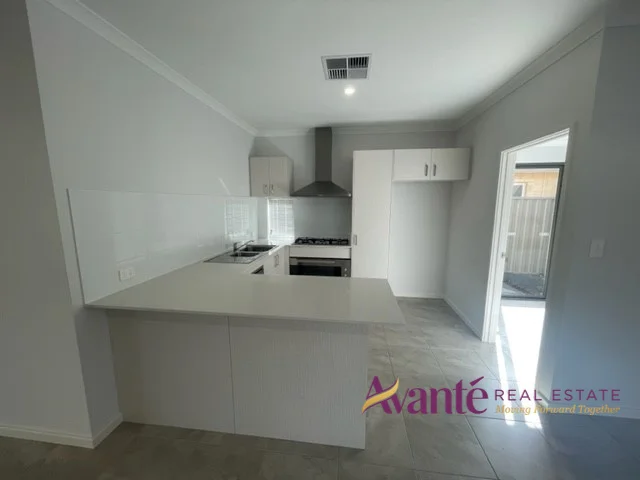 Additional image 5 of 39 Canary Dr, Hammond Park WA 6164