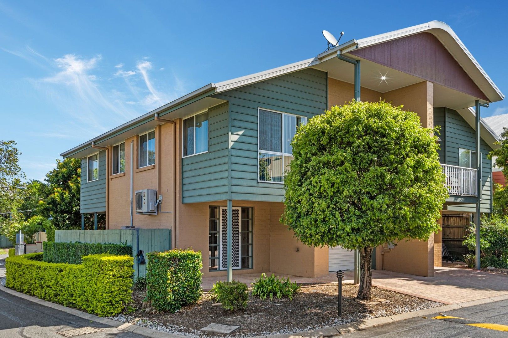 3 bedrooms Townhouse in 38/316 Long Street East GRACEVILLE QLD, 4075