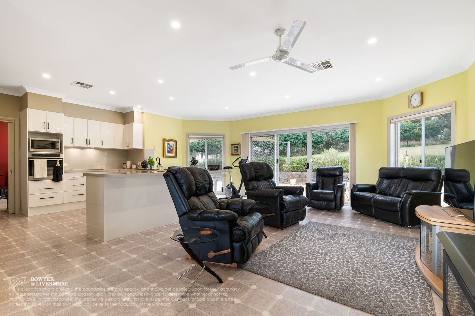 239 Carbine Road, Forest Reefs NSW 2798, Image 2