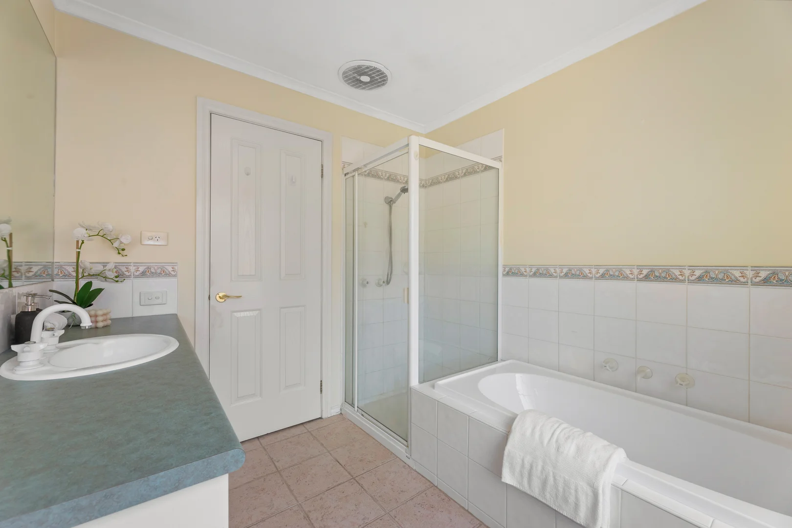 Additional image 10 of 33 St Claire Walk, Doncaster East VIC 3109