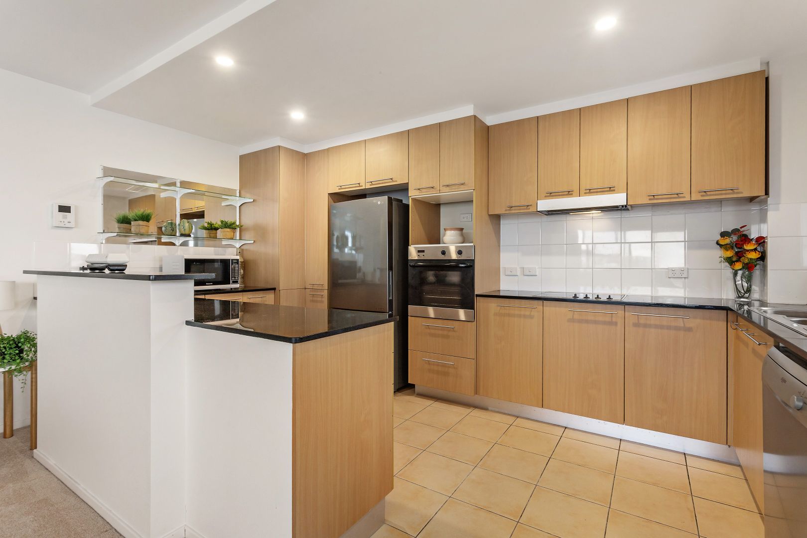 505/4 Ravenshaw Street, Newcastle West NSW 2302, Image 2