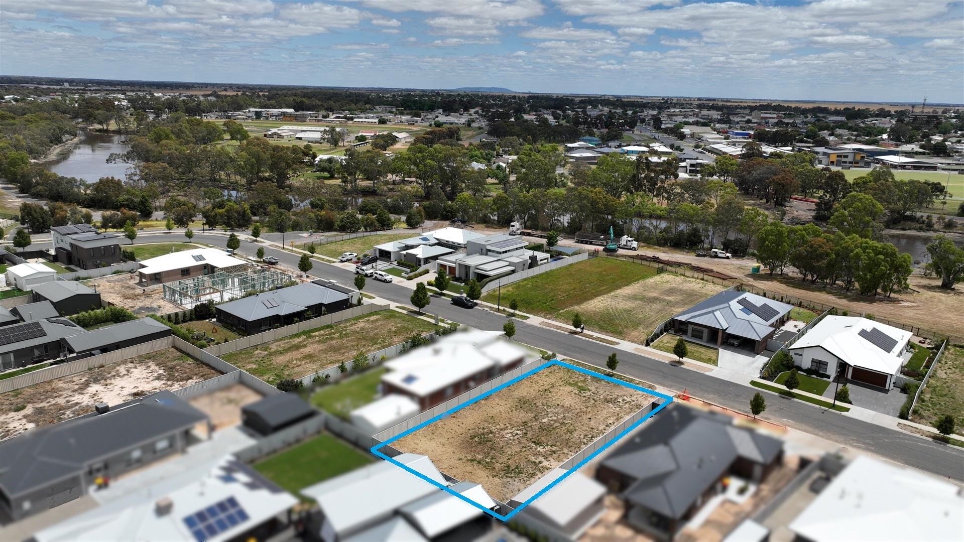 Vacant land in 50 Waterlink Esplanade, HORSHAM VIC, 3400