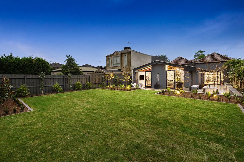 118 Roslyn Street, Brighton VIC 3186, Image 2