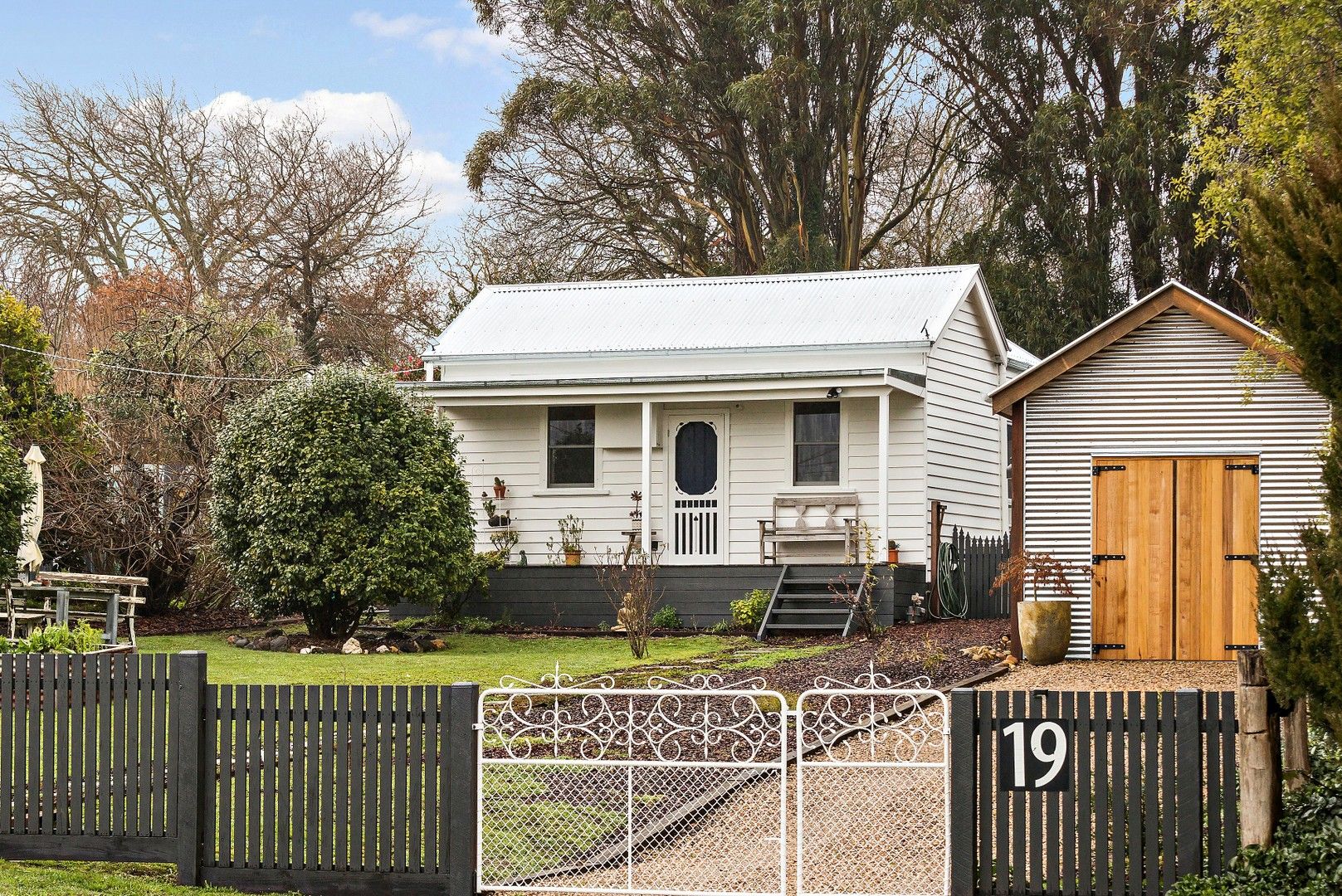 19 Queensberry Street, Daylesford VIC 3460 Domain
