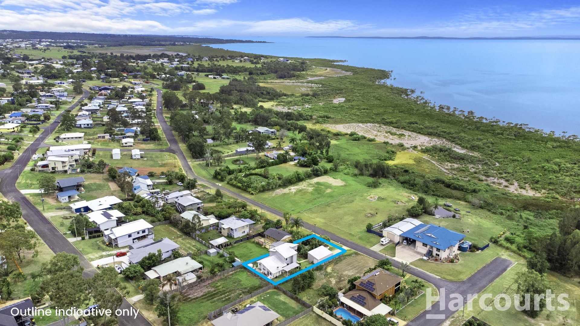 4 bedrooms House in 63 Kingfisher Drive RIVER HEADS QLD, 4655