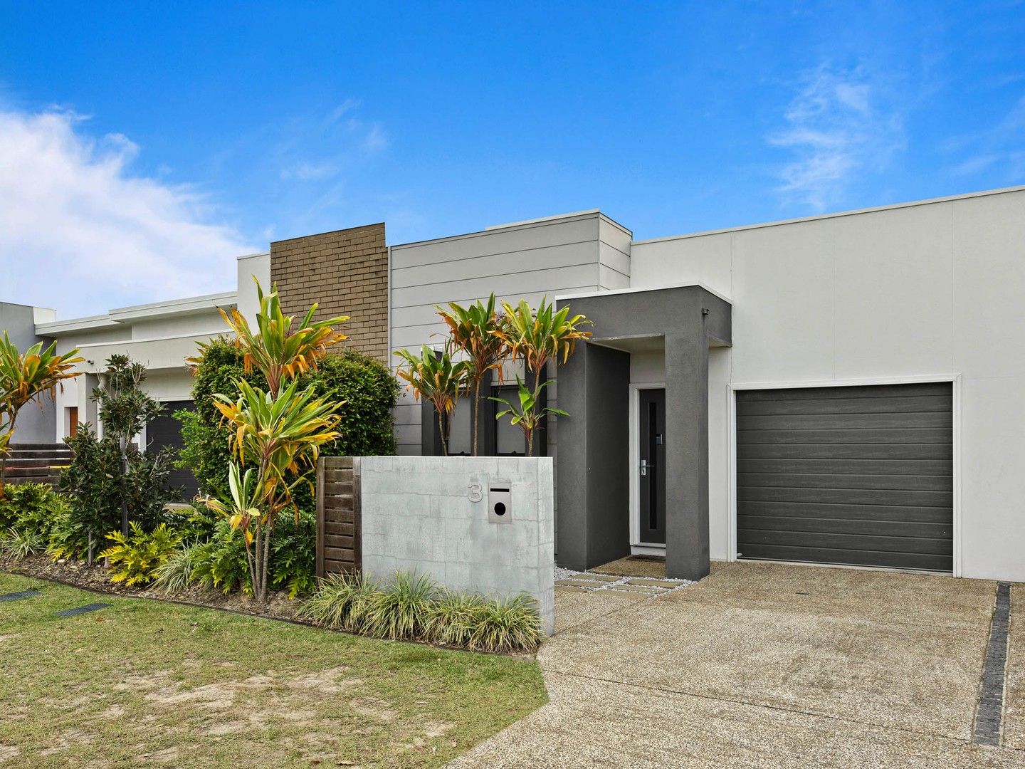 3 bedrooms Townhouse in 3/1 Electra Street COOMERA QLD, 4209
