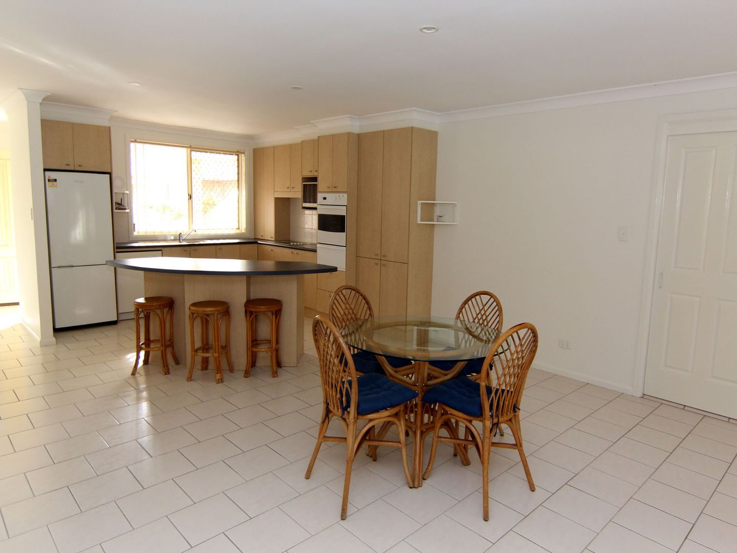 2/12 Cedar Grove, Forster NSW 2428, Image 2