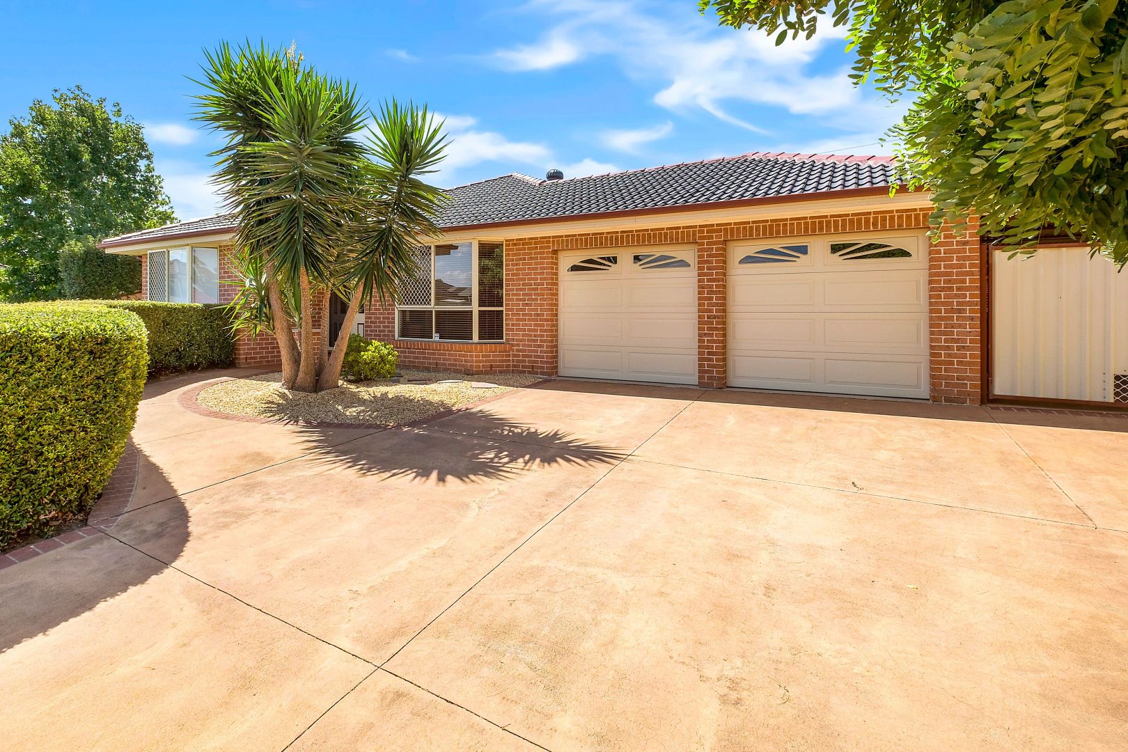 6 Hart Road, South Windsor Property History & Address Research Domain