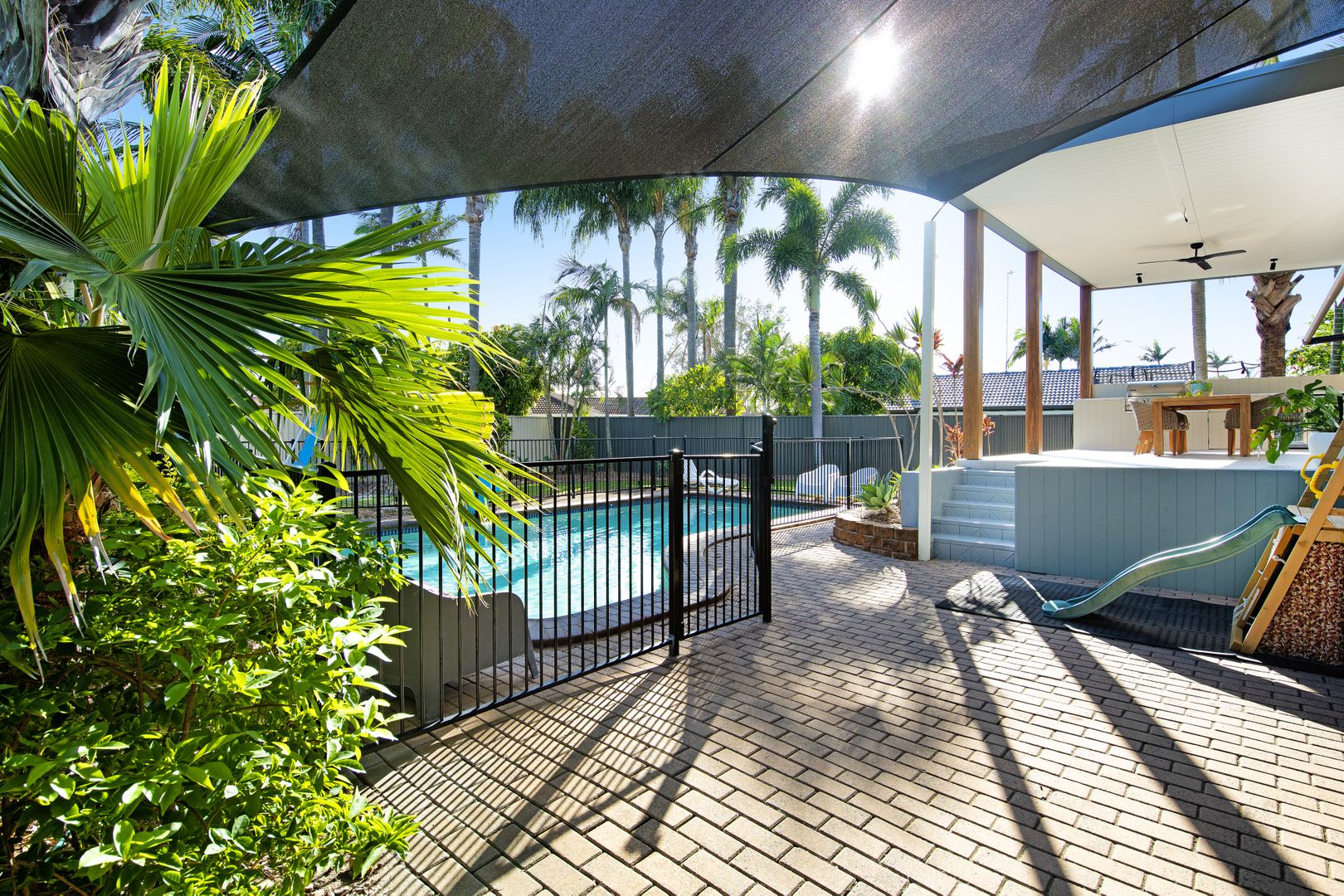 3 Barrier Reef Drive, Mermaid Waters QLD 4218 Domain