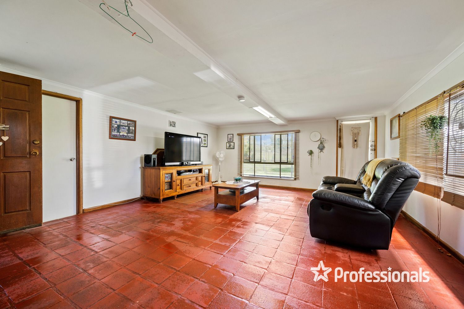 53 Albert Road, Chiltern VIC 3683, Image 2