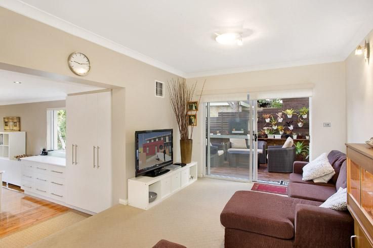 46 Gore Avenue, Kirrawee NSW 2232, Image 2