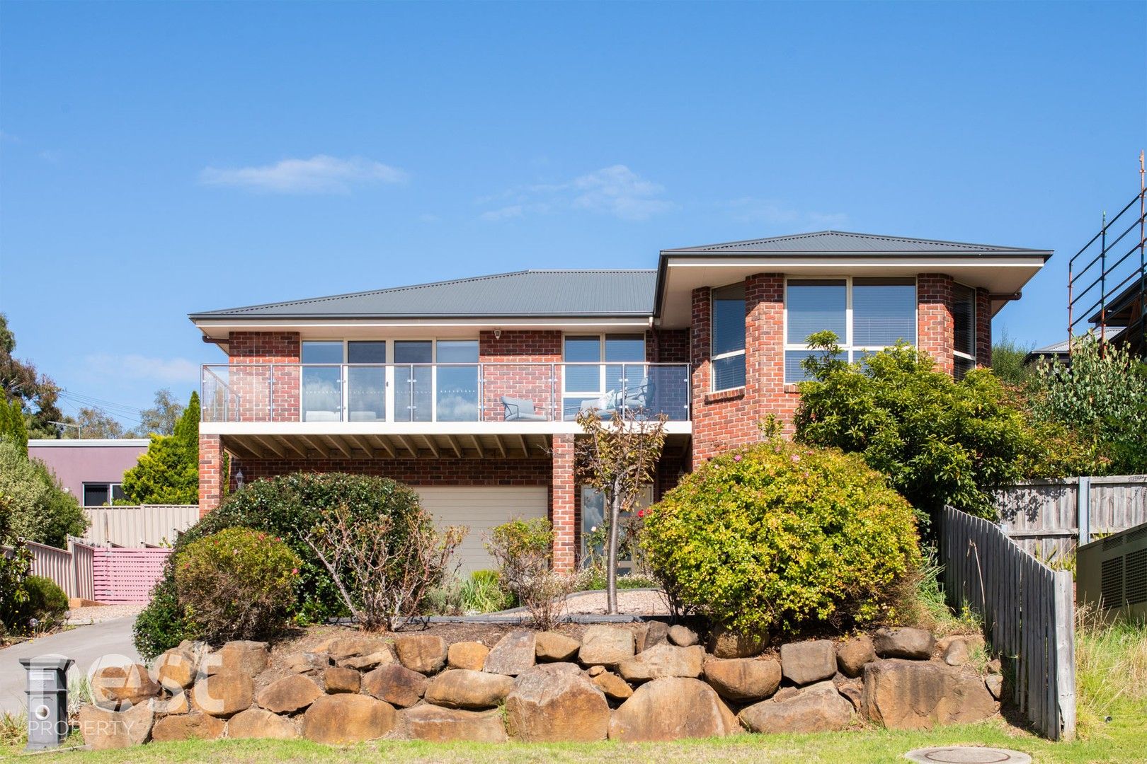 4 bedrooms House in 32 Lachlan Parade TREVALLYN TAS, 7250