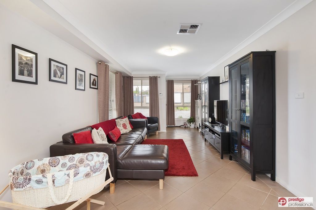 8/170 Glenfield Road, Casula NSW 2170, Image 1