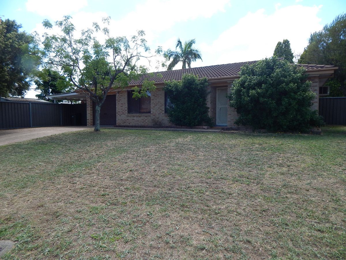 3 bedrooms House in 2 Speers Crescent OAKHURST NSW, 2761