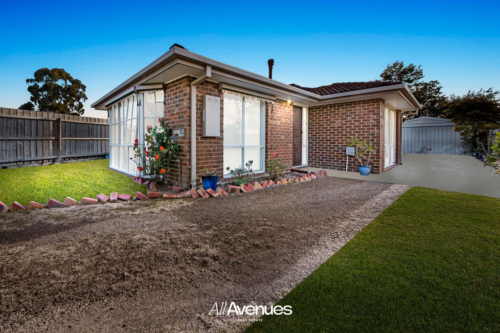 2 Ayres Close, Cranbourne North VIC 3977, Image 1