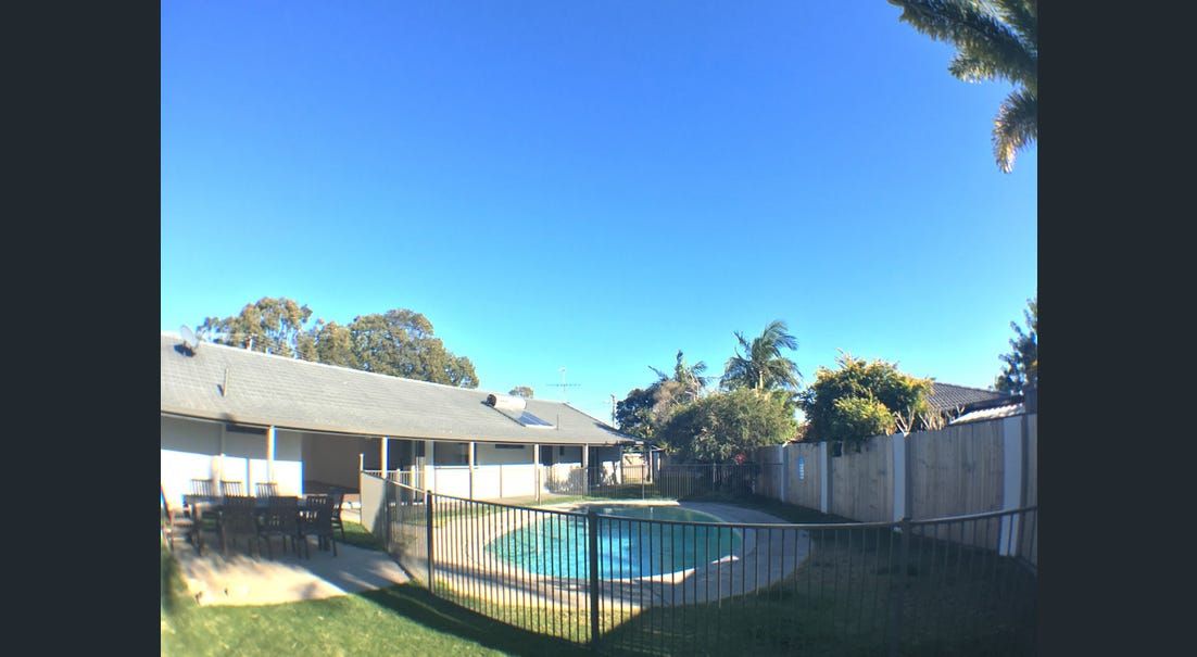 5 bedrooms House in 81 Cootamundra Drive MOUNTAIN CREEK QLD, 4557