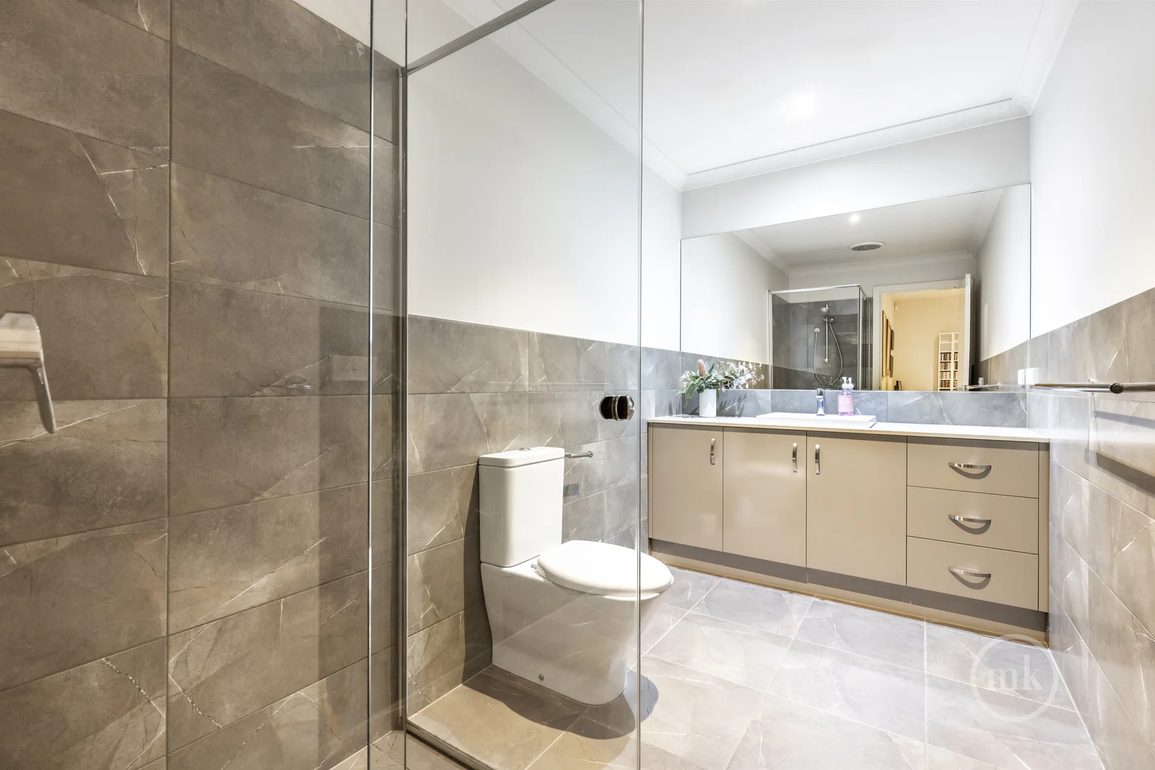 Additional image 10 of 4/2 Parsons Road, Eltham VIC 3095