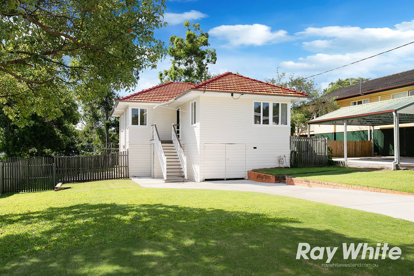 15 Sedgemoor Street, Stafford Heights Property History & Address