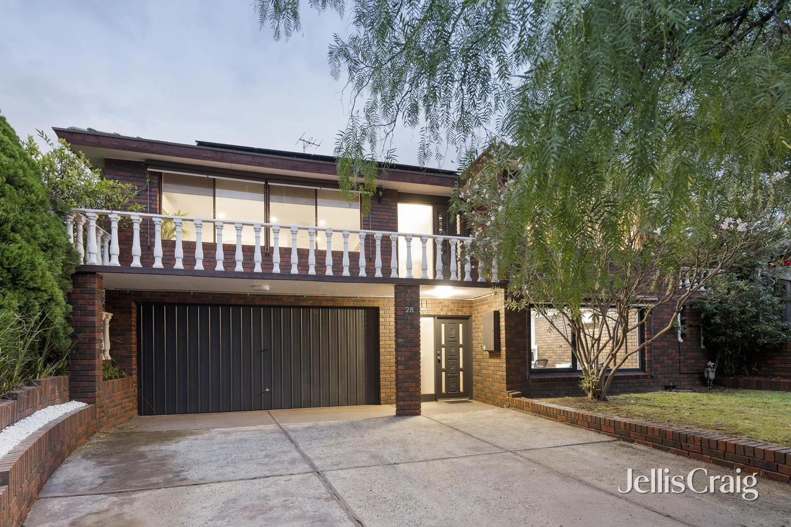 Primary image of 28 Thomson Drive, Rosanna VIC 3084