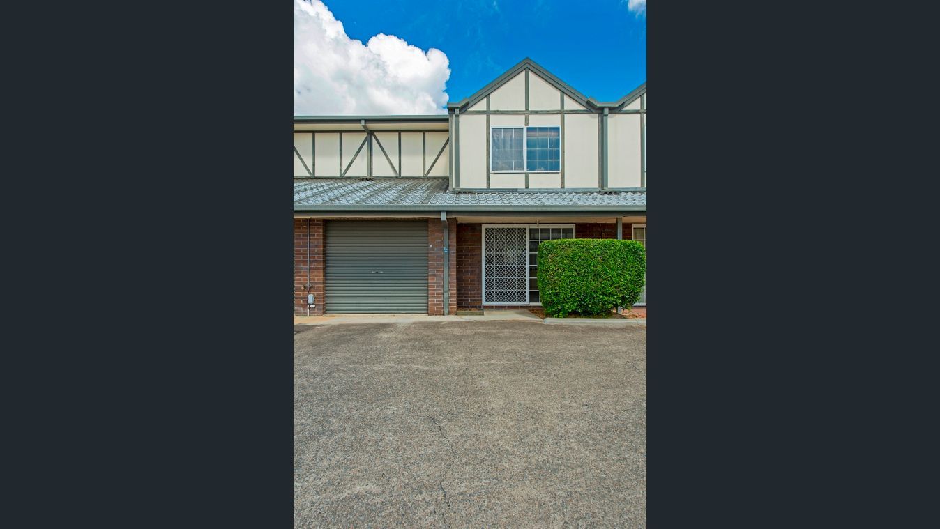 5/4 Pendlebury Court, Edens Landing QLD 4207