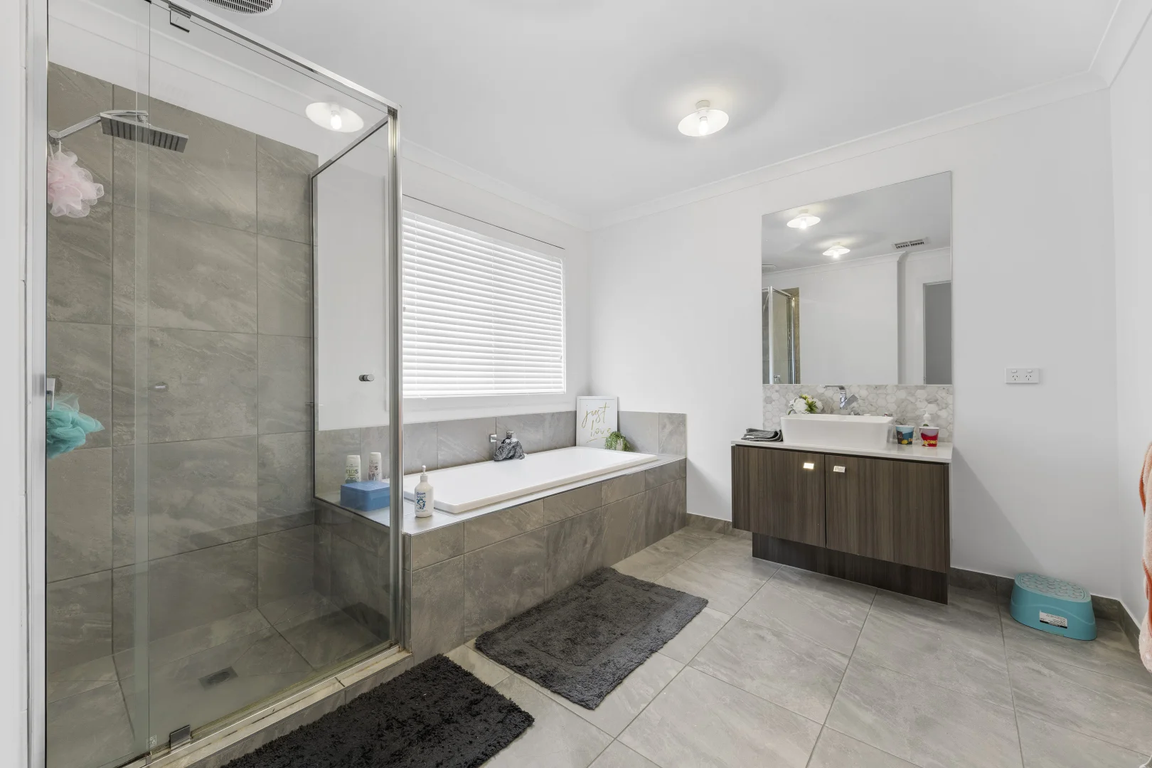 Additional image 28 of 43 Whiteleaf Drive, Mickleham VIC 3064