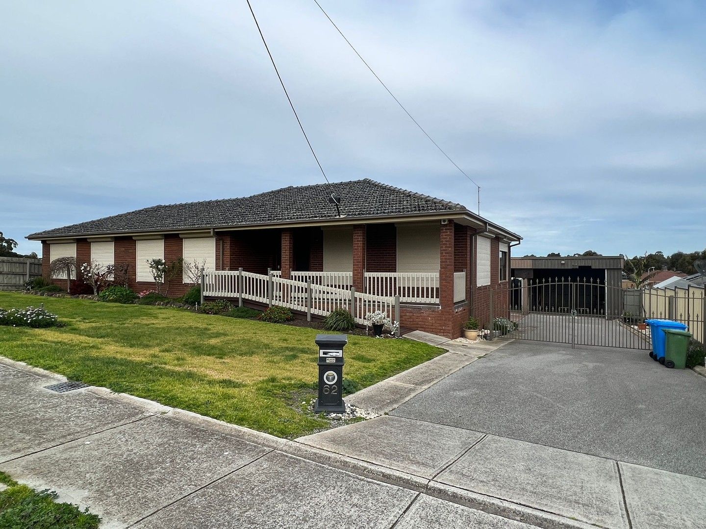 5 bedrooms House in 62 Olive Road LYNBROOK VIC, 3975