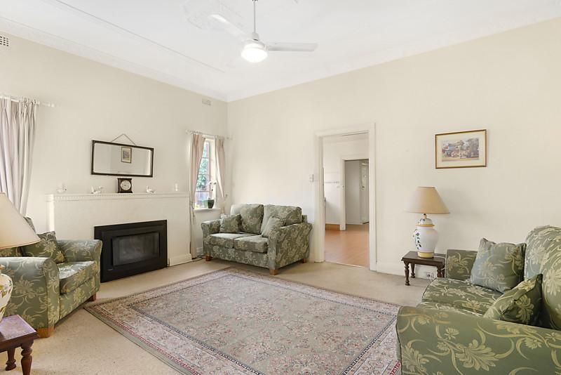 45 Mooltan Street, TRAVANCORE VIC 3032, Image 2