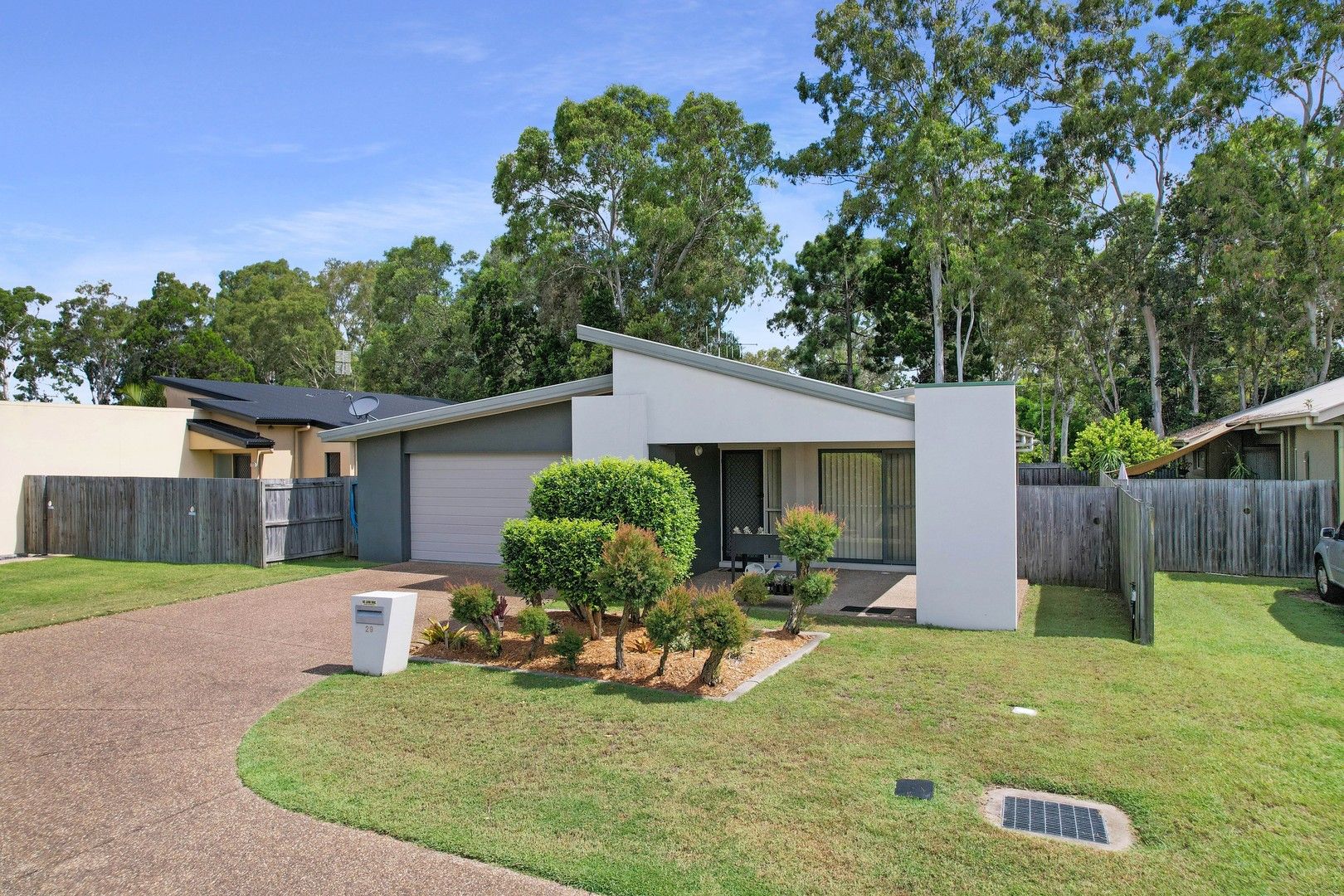 3 bedrooms House in 29 Oyster Court TOOGOOM QLD, 4655