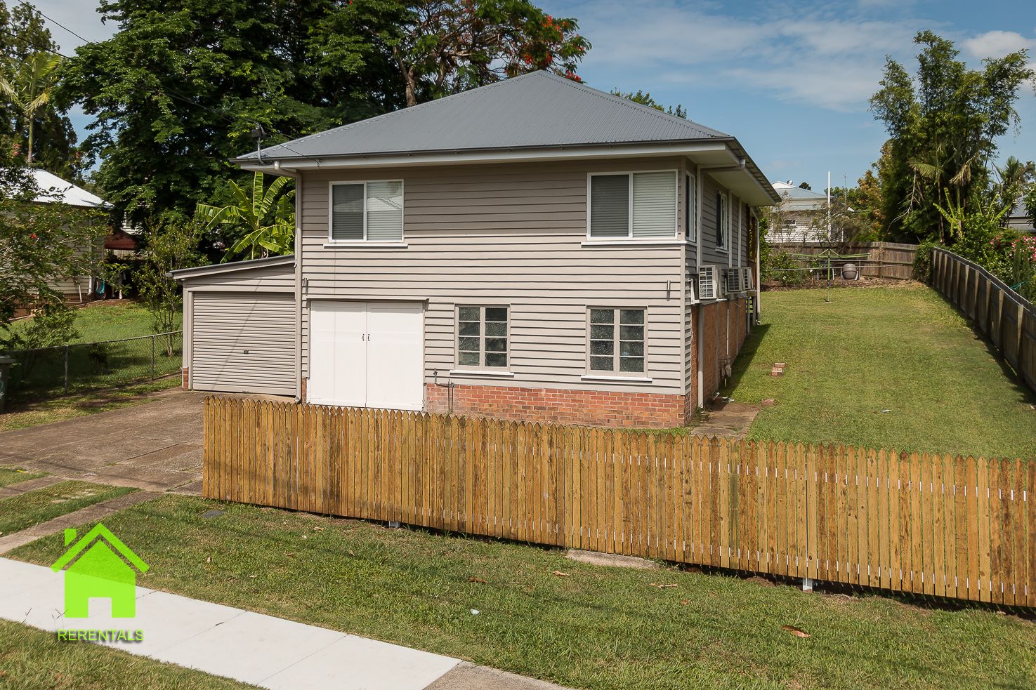 3 bedrooms House in 26 Brisbane Corso FAIRFIELD QLD, 4103