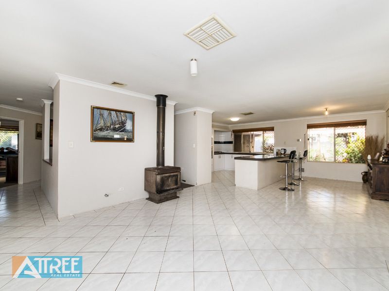 31 Lydiard Retreat, Canning Vale WA 6155, Image 1