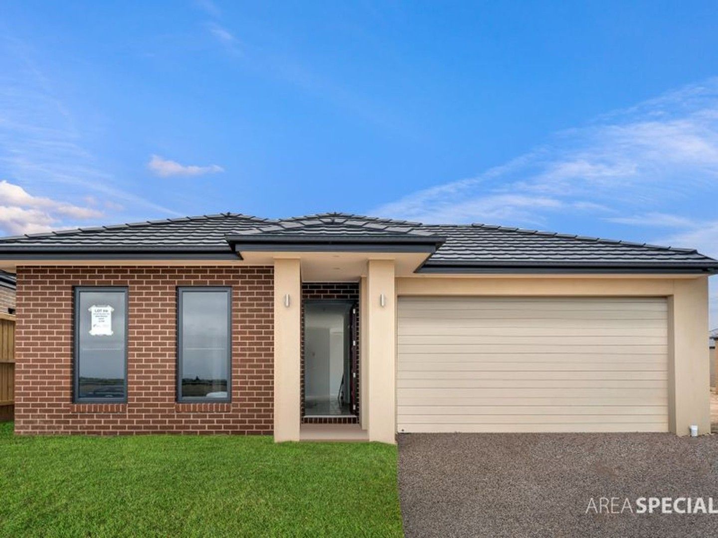 4 bedrooms House in 157 Ernstbrook Drive CLYDE VIC, 3978