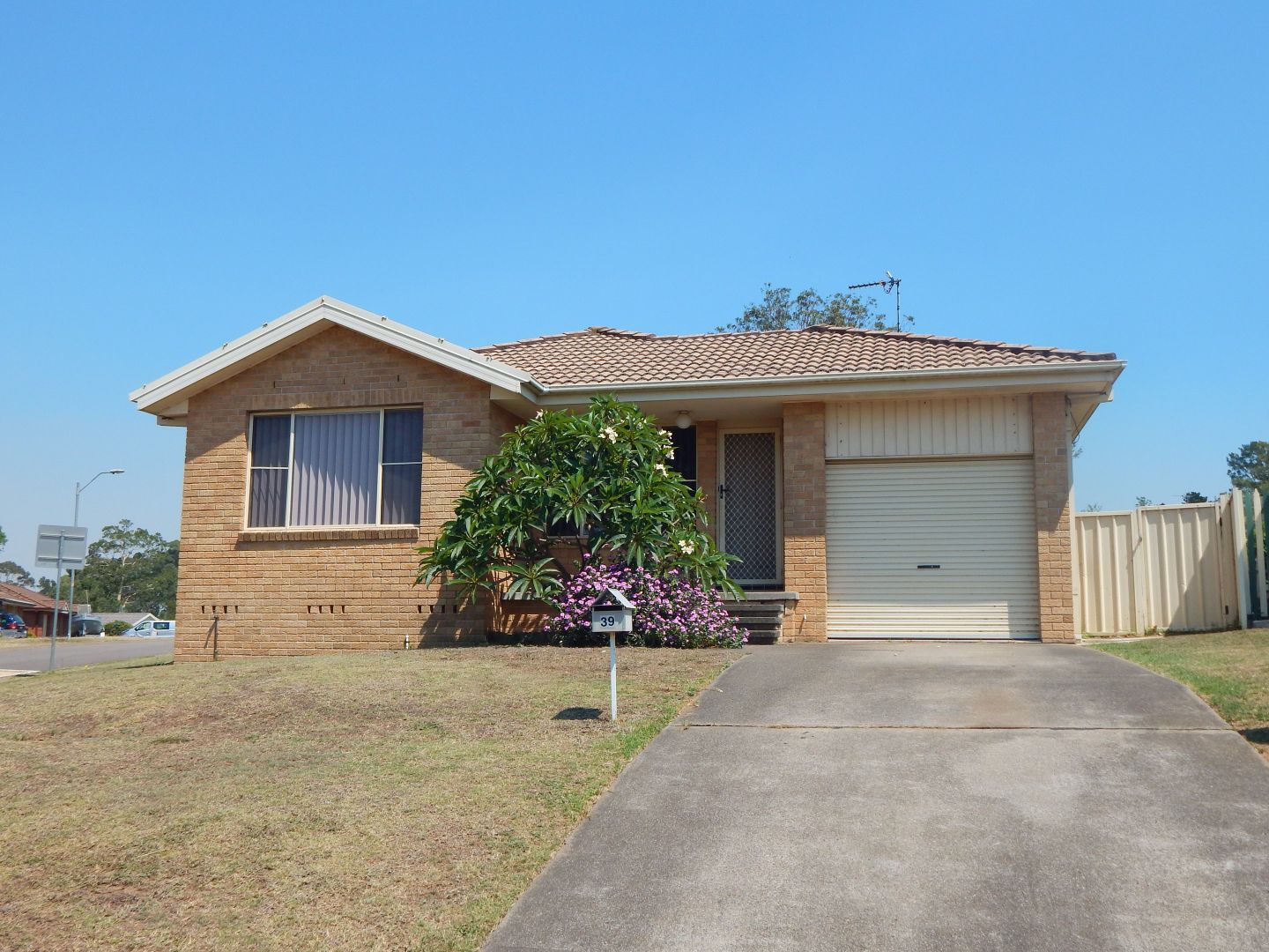 39 Hastings Drive, Raymond Terrace Property History & Address