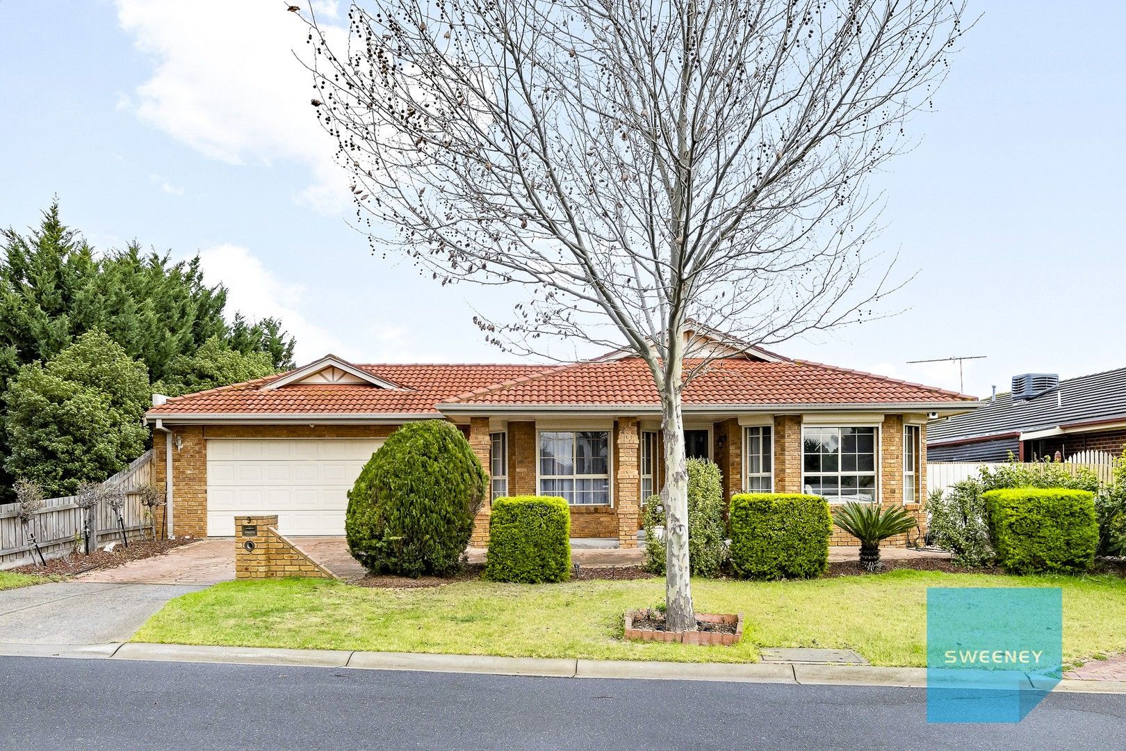 4 bedrooms House in 9 Jenny Court HILLSIDE VIC, 3037