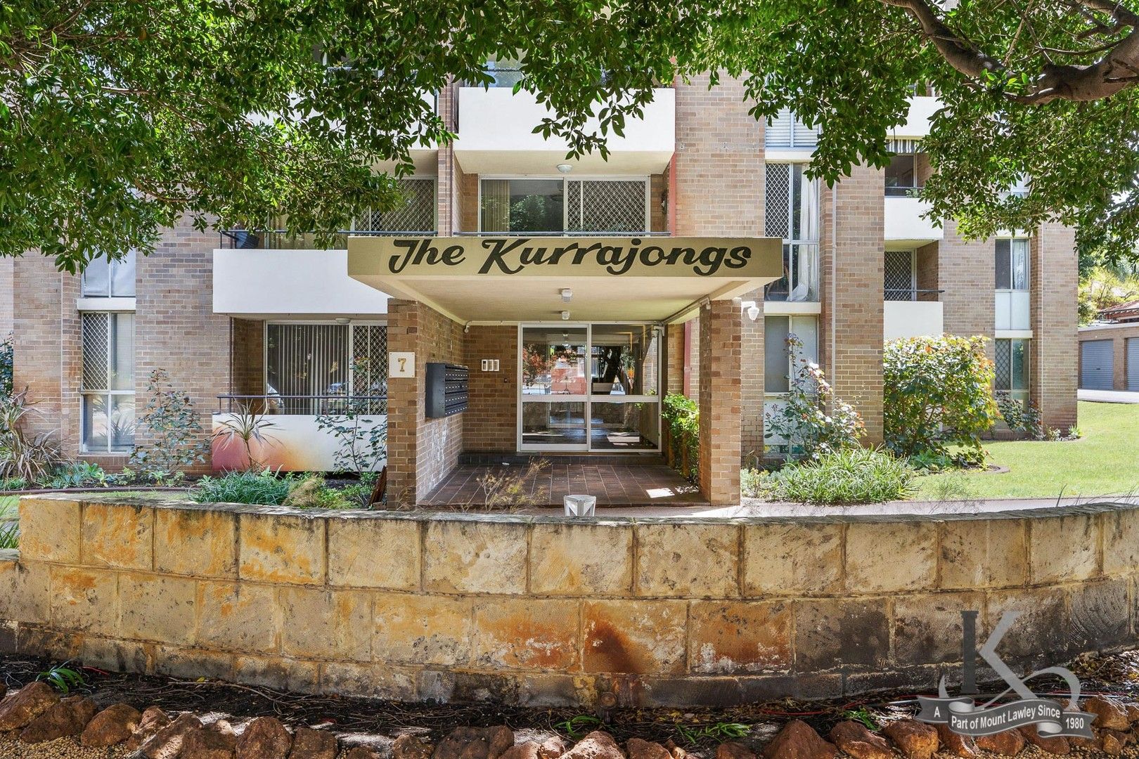 2 bedrooms Apartment / Unit / Flat in 15/7 Clifton Crescent MOUNT LAWLEY WA, 6050