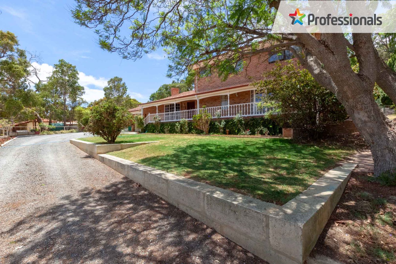 24 Rails Crescent, Wungong WA 6112, Image 2