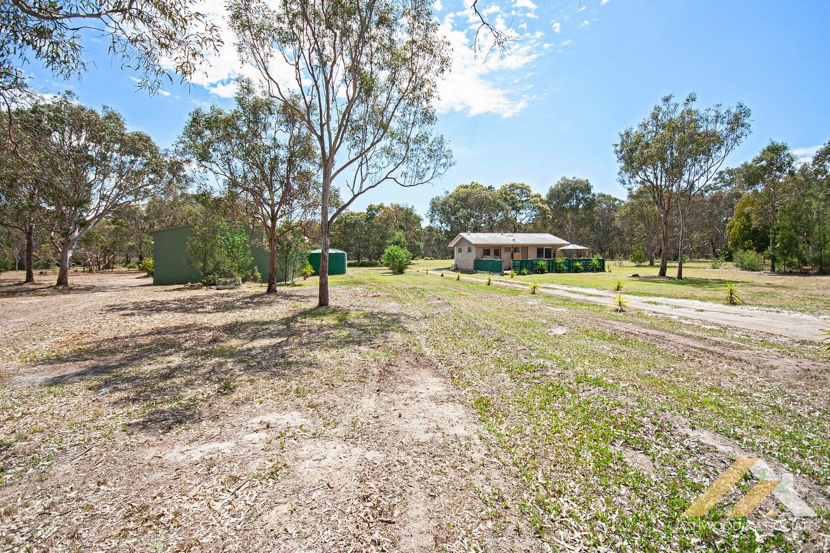 15 Centre Rd, Raymond Island VIC 3880 House for Sale 699,000
