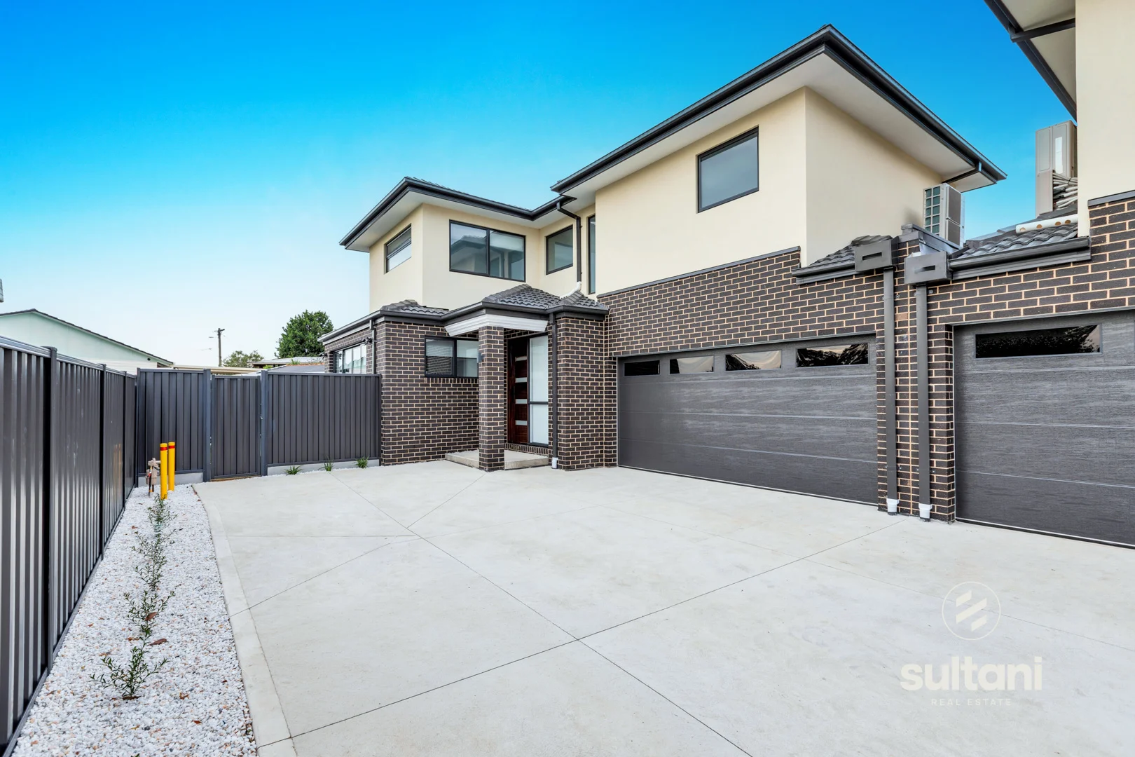 2/6 Pittosporum Grove, Doveton VIC 3177