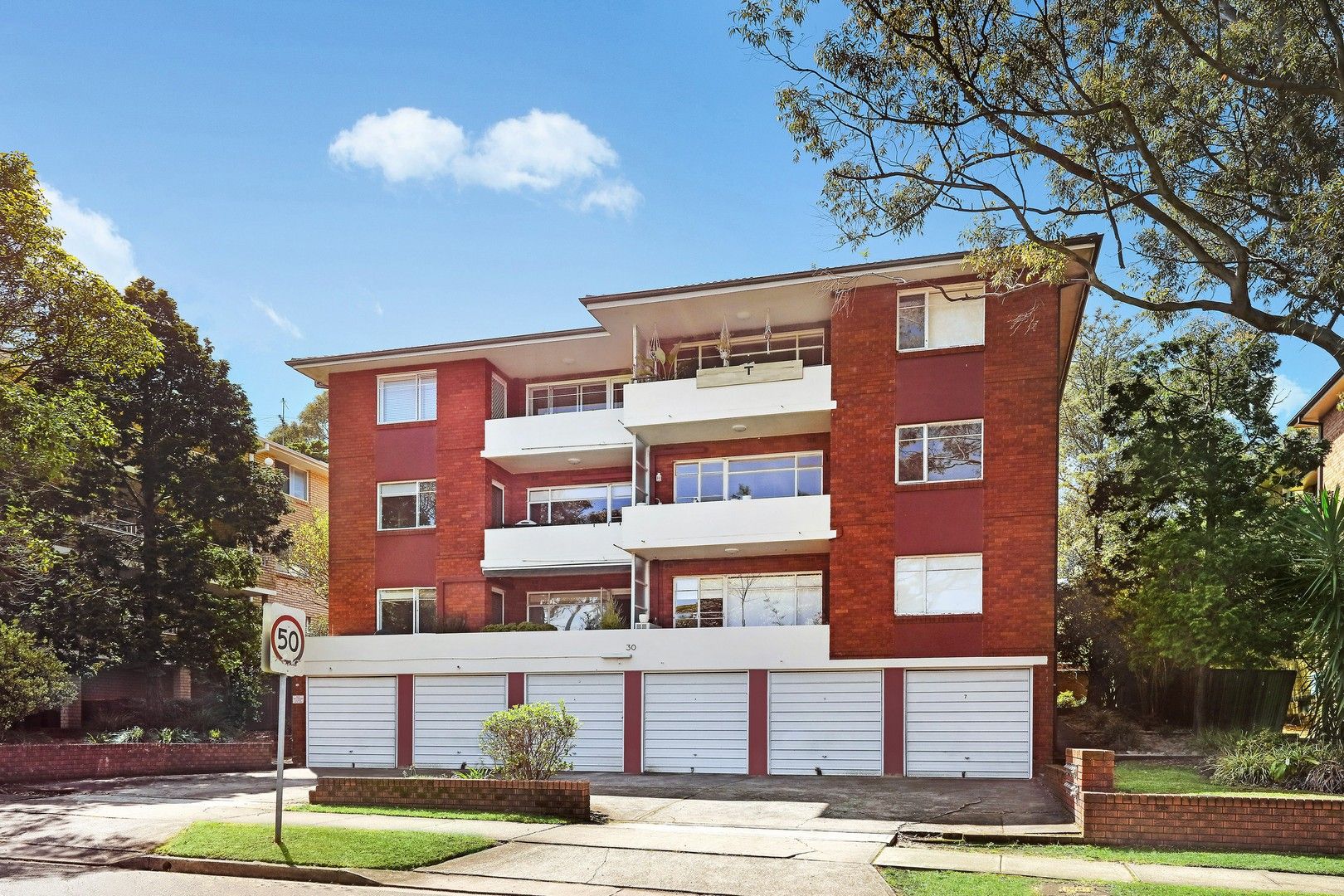 2 bedrooms Apartment / Unit / Flat in 6/30 Jersey Avenue MORTDALE NSW, 2223